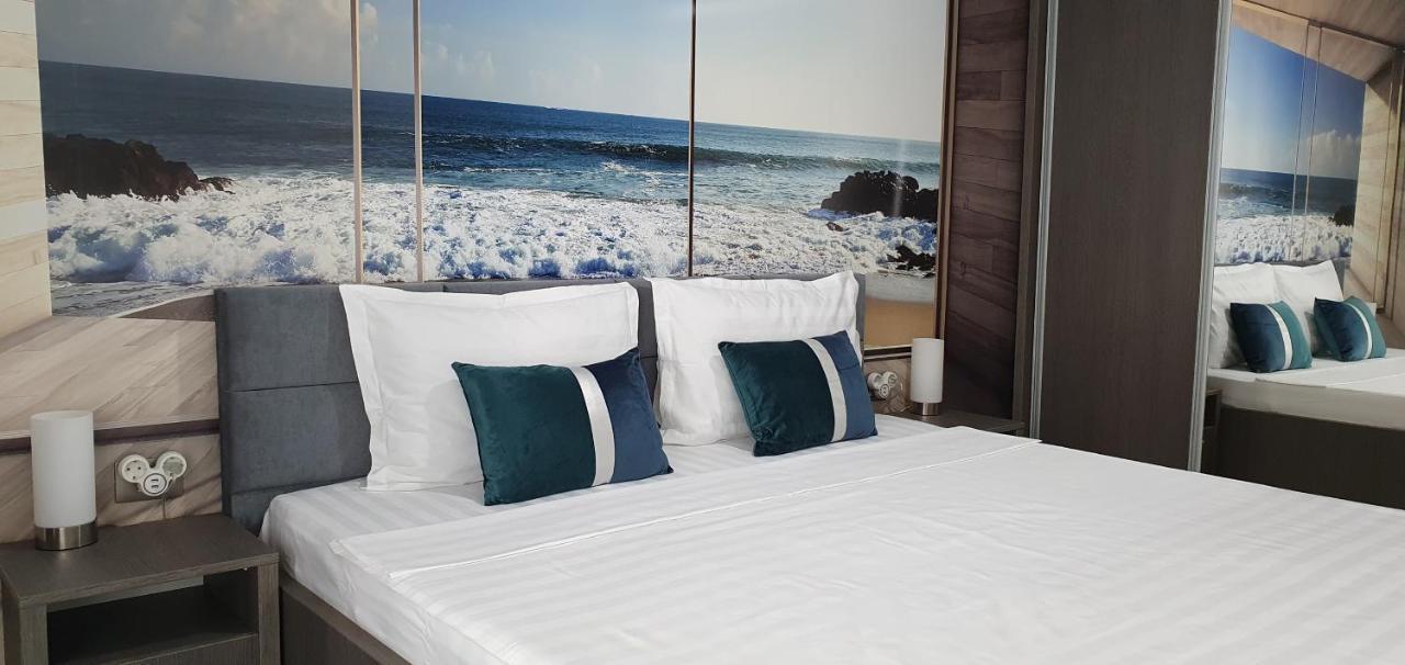 Isabelle Apartament Alezzi Beach Resort Mamaia Nord นาโวดาริ ภายนอก รูปภาพ